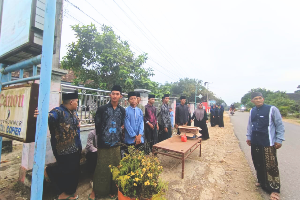 Berbagi Takjil di bulan puasa